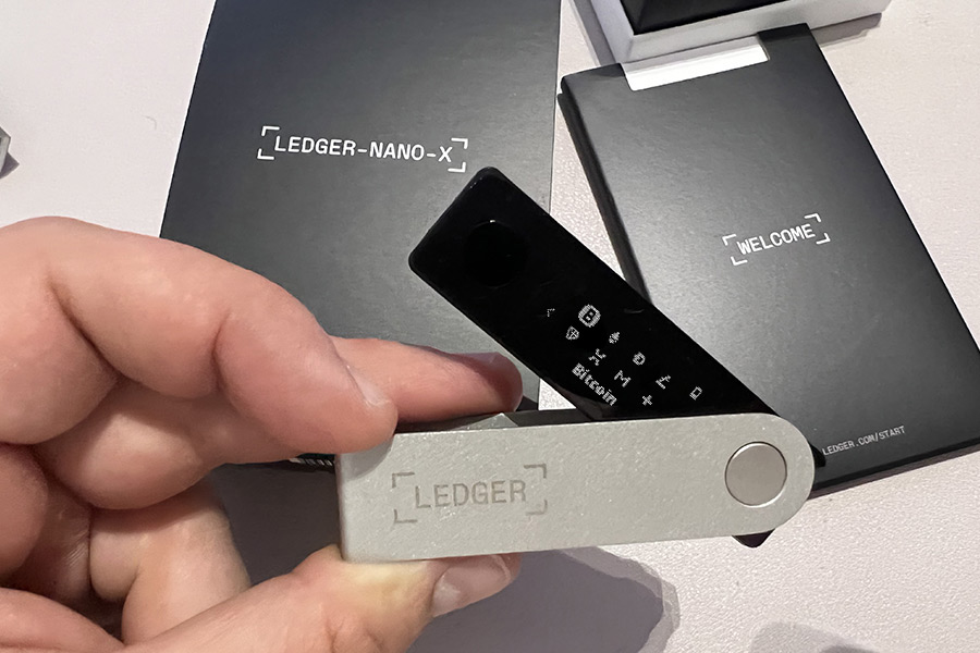 Le Ledger Nano X, un wallet physique sécurisé.